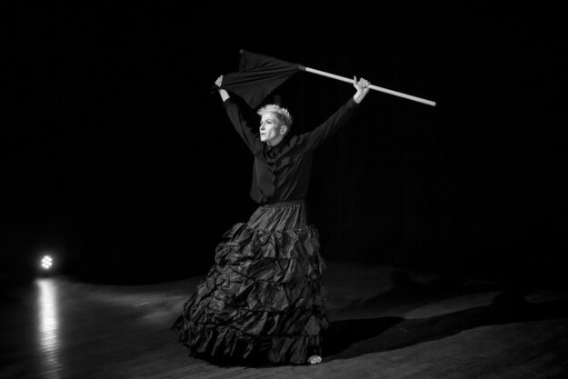 Marie-Pierre Genovese et Le Jupon Noir Marie-Pierre Genovese et Le Jupon Noir